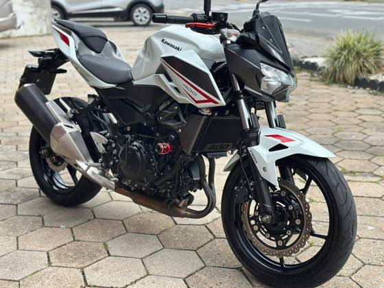 KAWASAKI Z400 